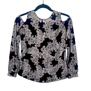INC International Concepts- Black/White Paisley Cold Shoulder Top (Petite)